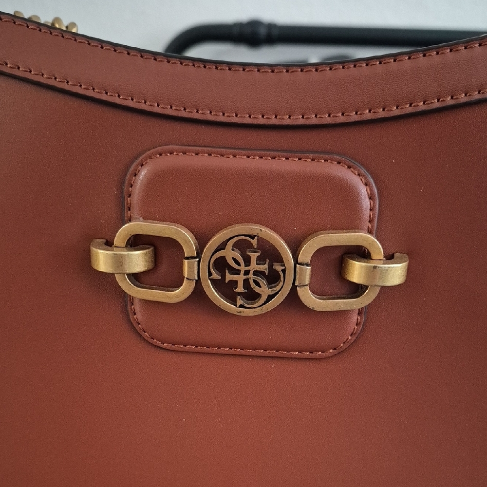 Elegant Guess Brown Leather Handbag - Picture 3 of 14